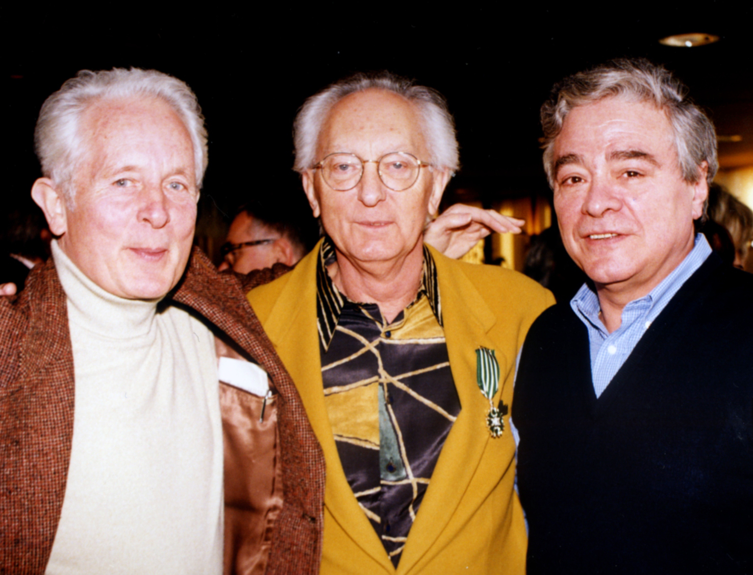 André Popp avec Claude Pascal et Max Amphoux 1995 lors de la remise de la Médaille de l'ordre des Chevaliers des Arts et des Lettres par La Sacem